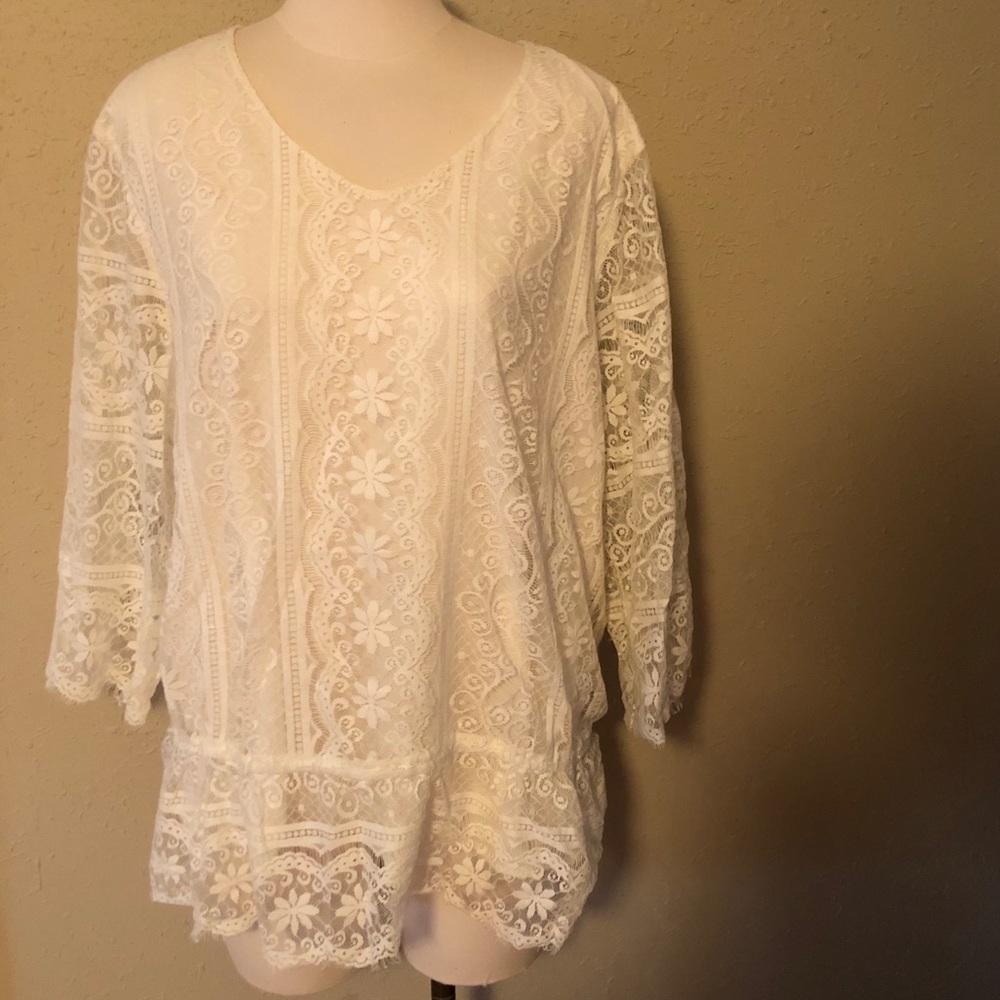 CHICOS Cream lined, long sleeve lace top